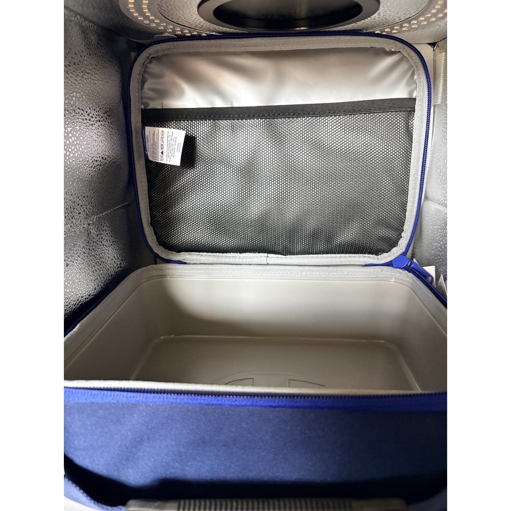 Champion Lunch Box with Built in Tray - NWT - Picture 3 of 6